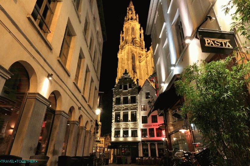 Ноћни Антверпен
