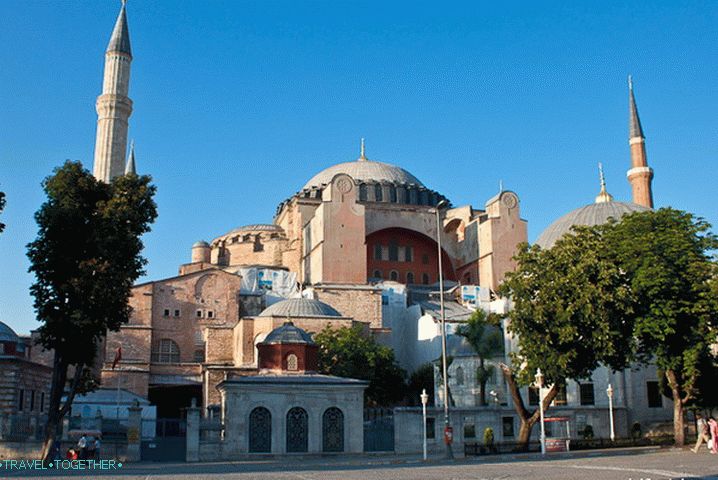 Аја Софија (Катедрала Св. Софије) у Истанбулу.