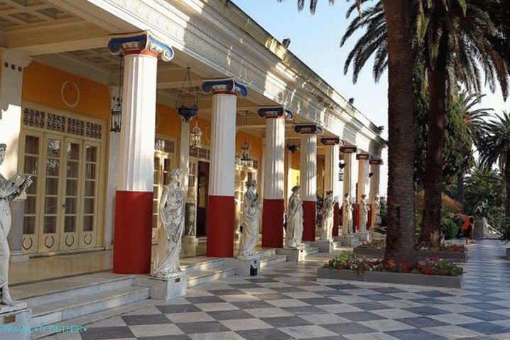 Крф, Ахилијанова палата