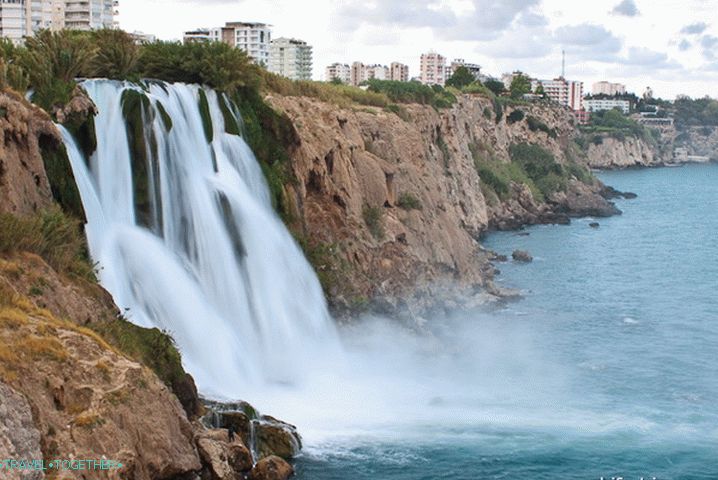 Водопад Доњи Дуден. Анталија.