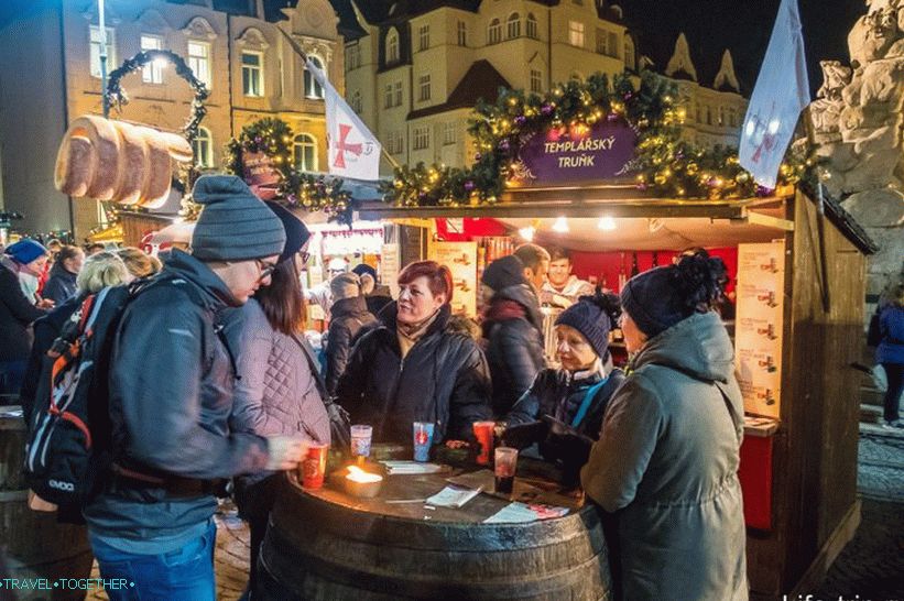 Кухано вино је најпопуларније пиће на улици