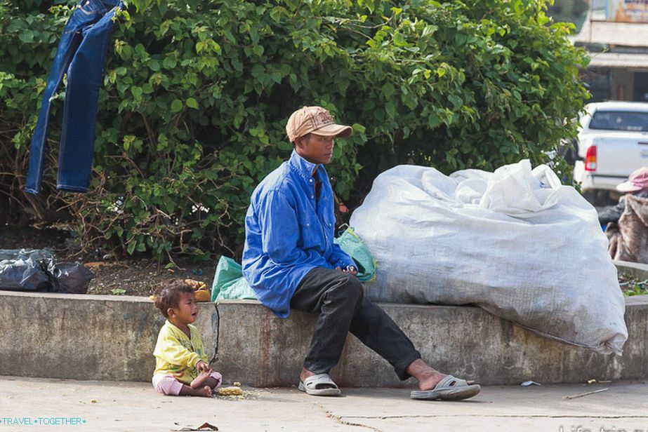 Камбоџа изгледа као нешто сасвим сиромашно.