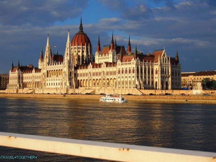 Мађарски парламент