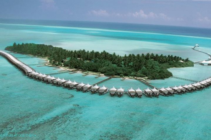 Малдиви; само 1 хотел и одмаралиште се налази на сваком острву