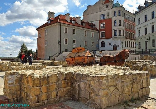 Трг старе цркве