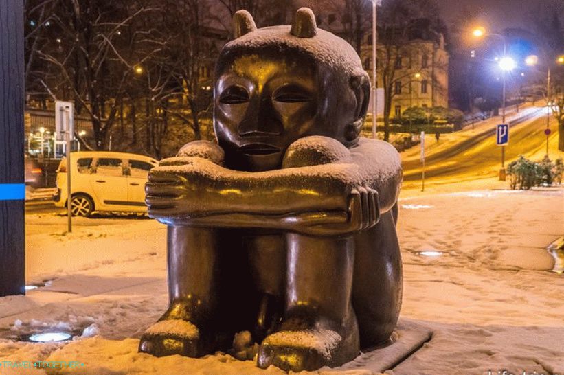 Статуа Марсовца