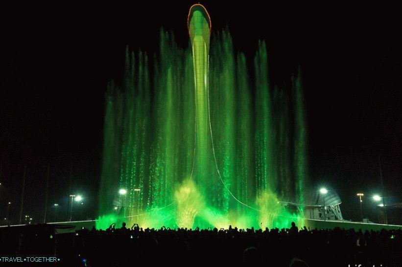 Певајућа фонтана у Олимпијском парку у Сочију