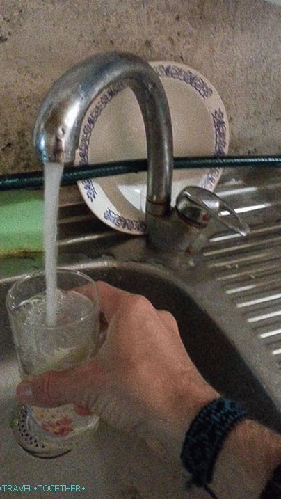 Не могу се навикнути да пијем воду из чесме