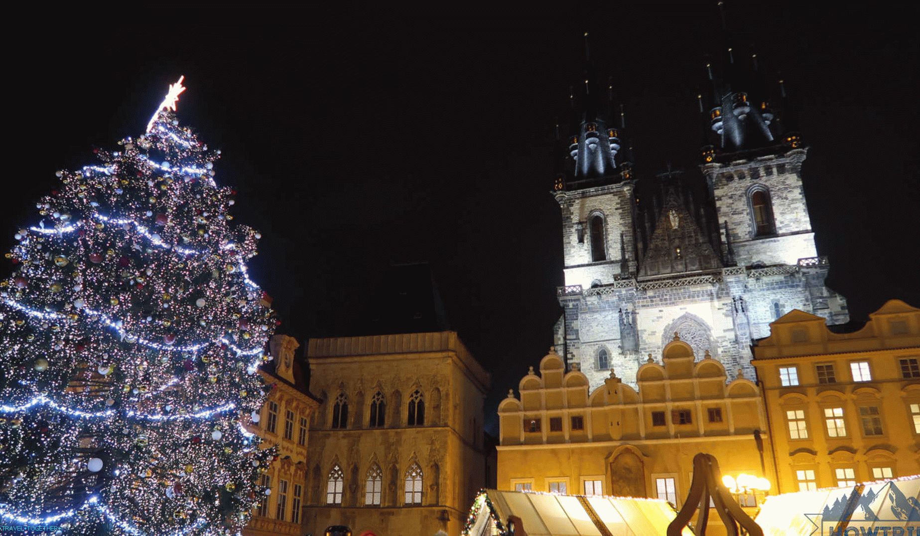 Божићно дрвце на Старом градском тргу у Прагу