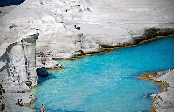 Одмор на плажи у Грчкој - додир мора