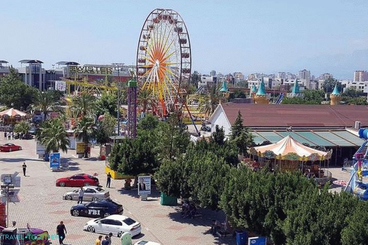 Одмор с дјецом, Алања, Луна Парк