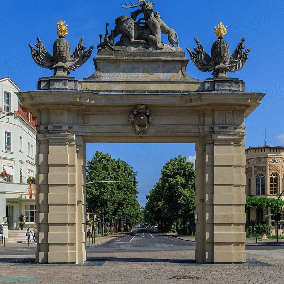 Ловачка врата