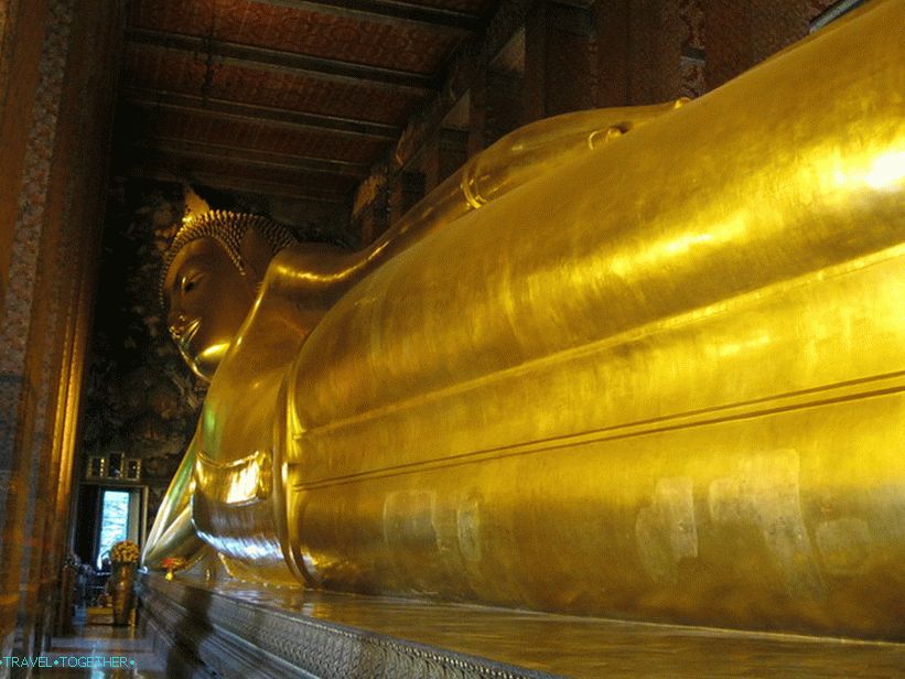 Храм заваљеног Буде у Бангкоку
