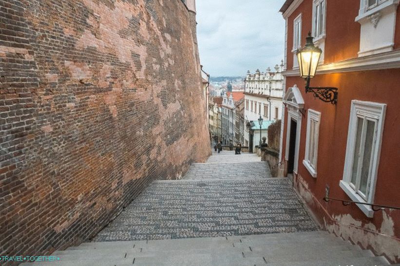 Нове степенице у Прагу