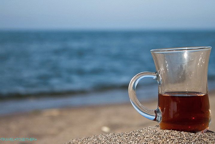 Турски чај на обали Турског Црног мора.
