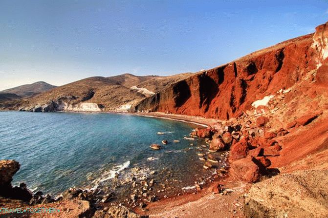 Санторини је живахна светла душа која пјева песму о фениксу