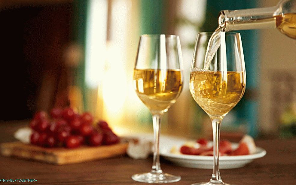 Питајте соммелиера: почетнички водич за грчка вина.