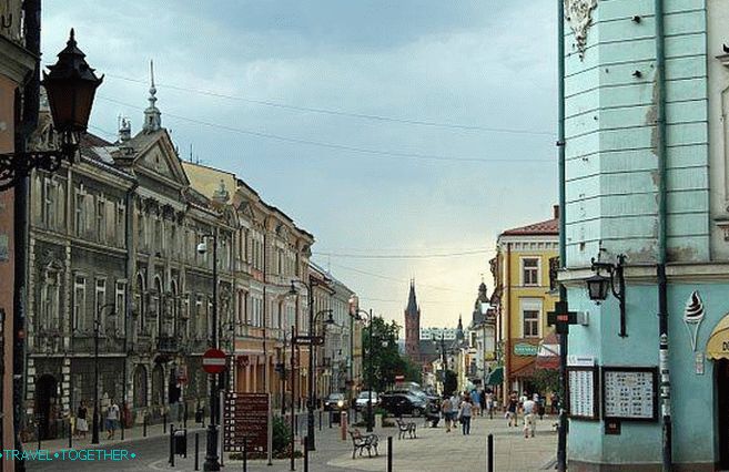 Улице Тарнов